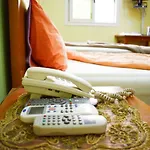 Travelholic Hostel