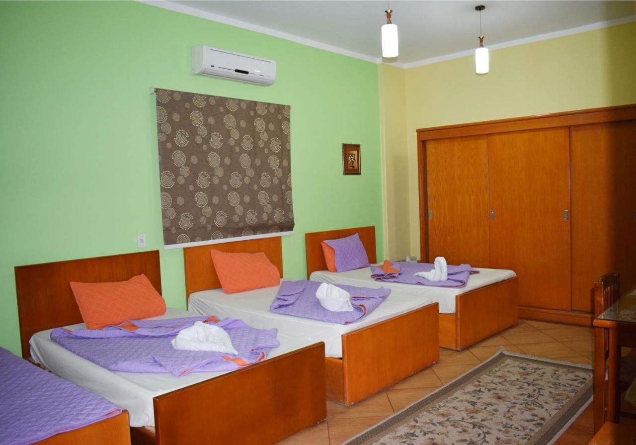Hostel Travelholic Cairo